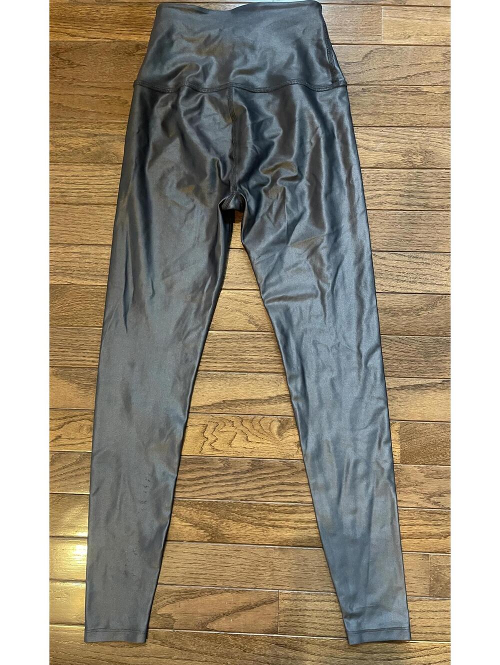 Grey metallic beyond yoga leggings size small